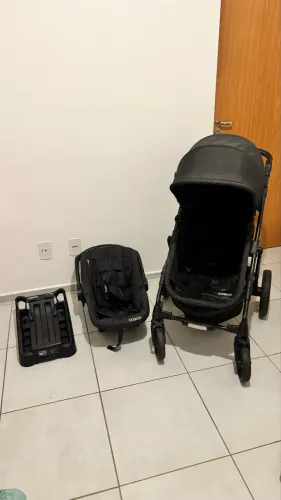 Carrinho de bebê cosco
