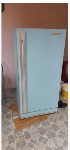 Geladeira azul antiga