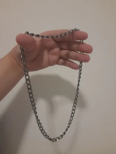Colar masculino pequena [SEMI-NOVA]