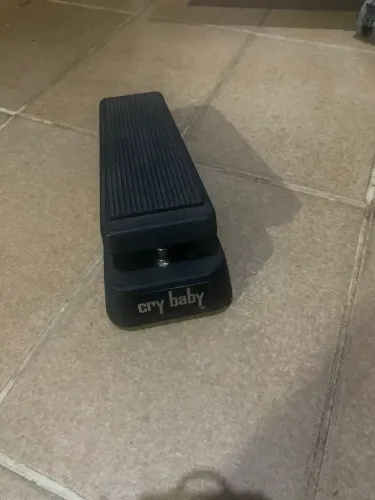 Pedal wha-wha cry baby para guitarra