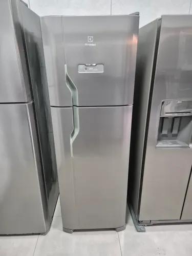 Geladeira semi nova
