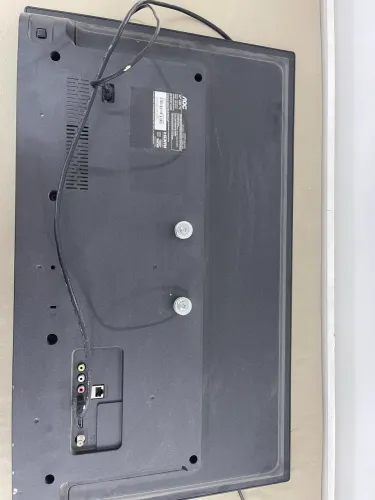 Vendo TV SEMI NOVA ROKU 32 led hdmi