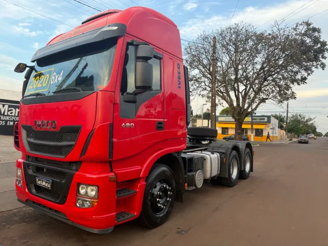 Iveco Hi-Way 480 6x4 ano 2020 único dono