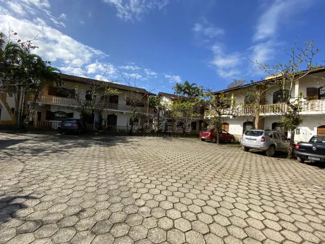 Apartamento com 2 quartos, Praia da Maranduba, Ubatuba - R$ 330 mil, Cod: 1846