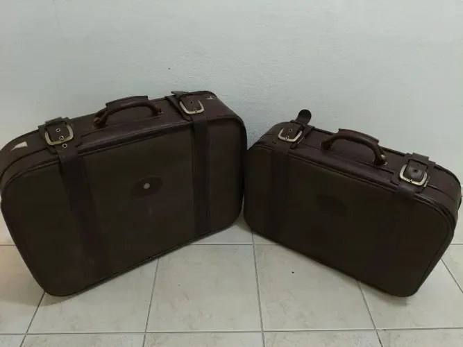 Malas Antigas Vintage anos 60 , raridades , toda original Venda das 2 unidades .