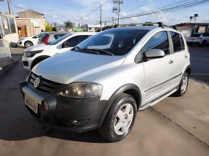 Volkswagen Crossfox 1.6 MI Total Flex 8V 5P 2009