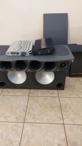 Som automotivo completo para Renault Clio