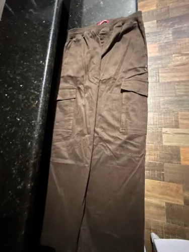 PROMOÇÃO ? Calça Cargo importada CHOCOLATE | cor chocolate Tamanho: L (large/grande)