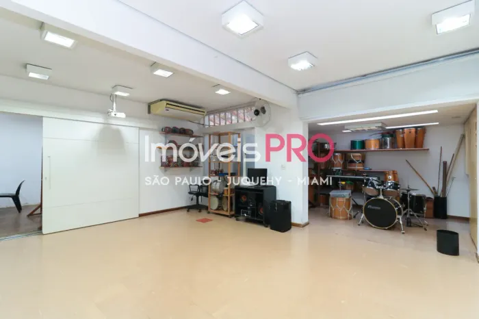 Imóvel comercial alugado na Vila Olímpia para venda, 500 metros 10x50.