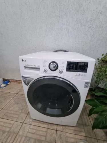 Vendo lava e seca 10kg super conservada