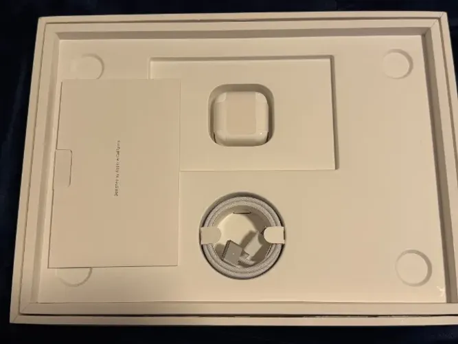 MacBook Air 13" M5 | Importado EUA | Nunca usado