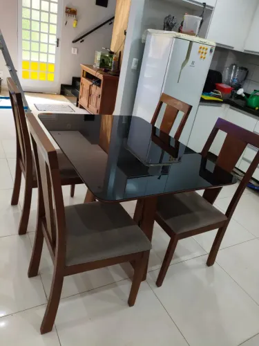 Mesa 4 cadeiras