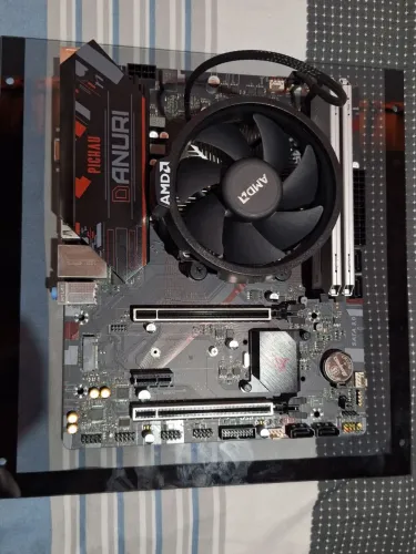 KIT RYZEN 5 5 5600GT/ PLACA B550M-PX DANURI/ MEMÓRIA ASGARD 2x8GB 3600mhz