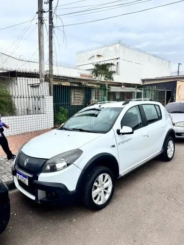 Renault Sandero Stepway Hi-power 1.6 8V 5P 2014