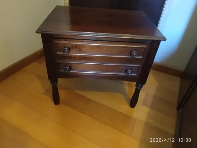 Mesa de Cabeceira Madeira Maciça