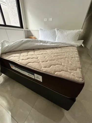 Colchão Ortobom e box Ciello