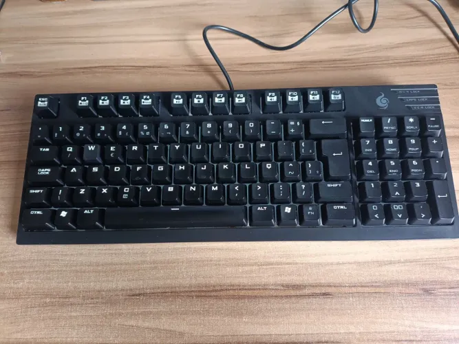 TECLADO MECÂNICO