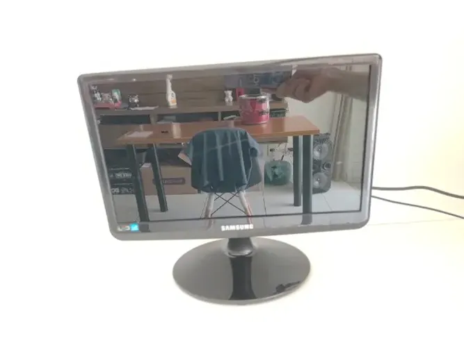 Monitor Samsung LED 16 Polegadas LS16B110NSLZD VGA RGB Perfeito Estado Ind Brasileira