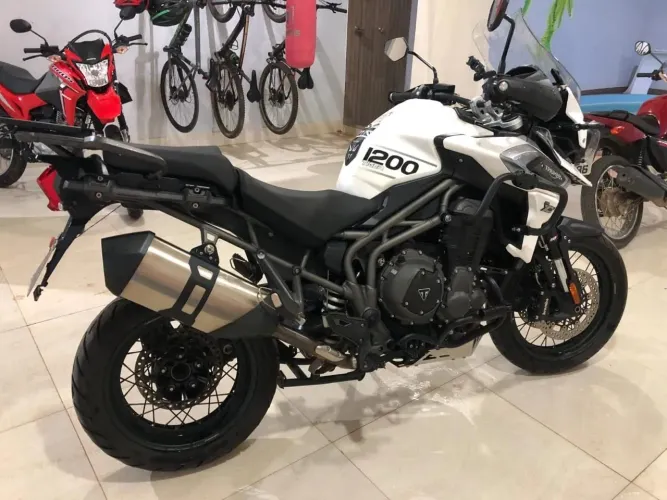 Muito Nova
