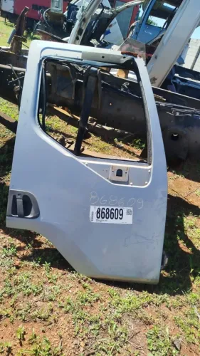 Porta do Passageiro Volvo VM 270 LD