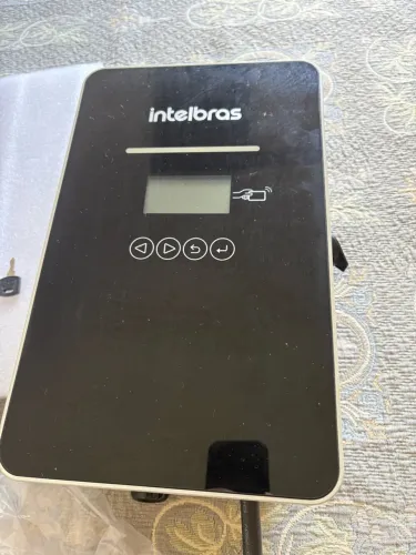 Vendo carregador de carro elétrico Intelbras 2.100