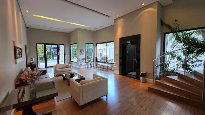 Apartamento à venda no bairro Cambuí em Campinas