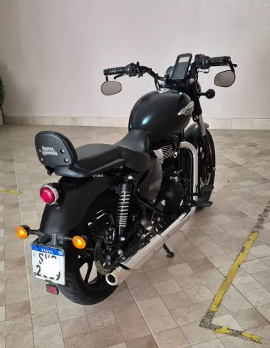 Vendo Royal Enfield Meteor 350 Black