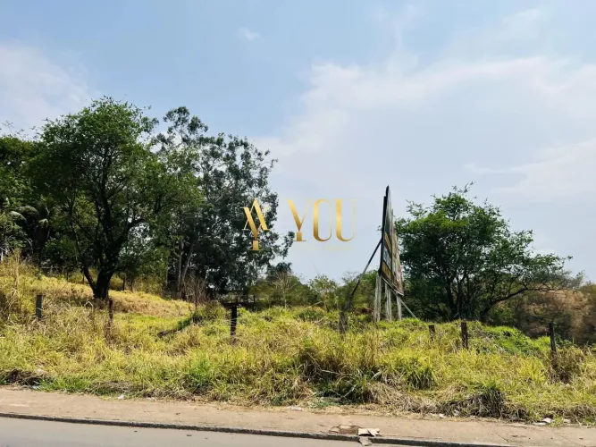 Terreno com área exclusiva e com 3.000 metros de área adensada