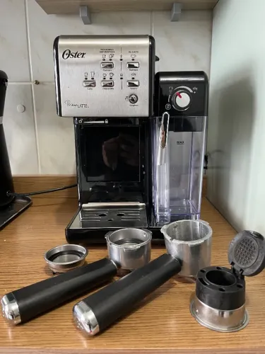 Máquina de café expresso com vaporizador de leite 110V