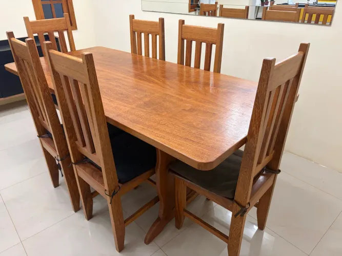 Mesa madeira maciça ypê6 lugares