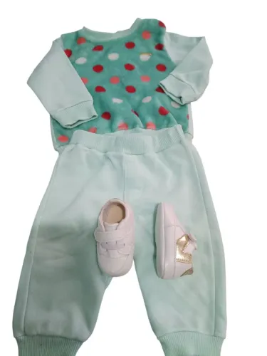 Vendo lote roupa de bebe