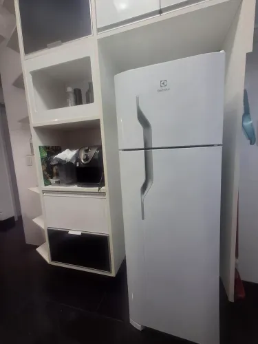 Geladeira Electrolux DC35A - 260 Litros | Ótimo Estado