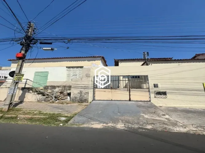 Casa Comercial no Centro