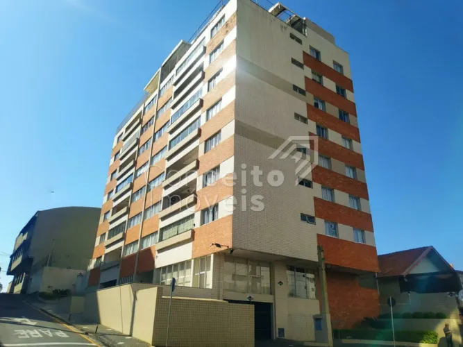 Edifício Versalhes - Centro - Apartamento Semimobiliado