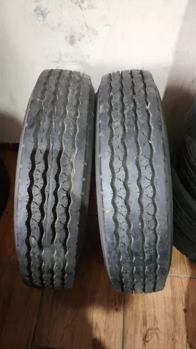 Par de pneus 750 15 kunho novos