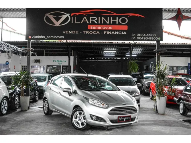 Ford Fiesta 1.6 SE Hatch 16V Flex 4P Powershift 2014