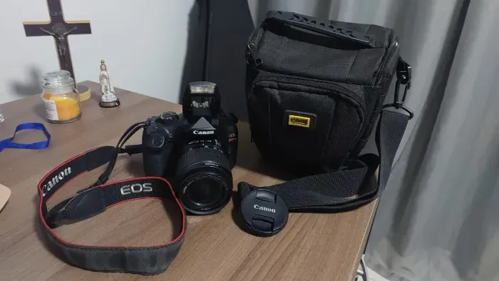 Canon Eos Rebel T6 Cor Preto Com Bolsa