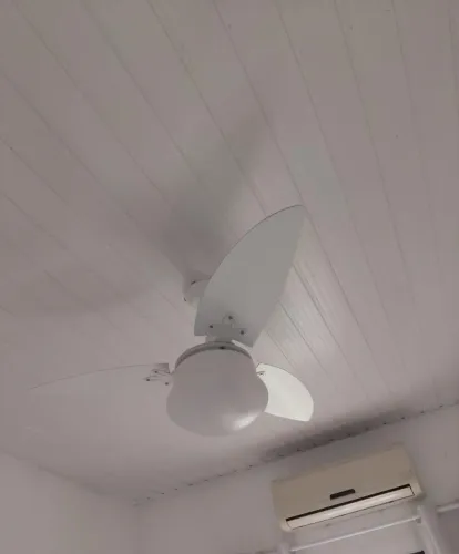 Vendo ventilador de teto, com apenas 3 meses de uso.