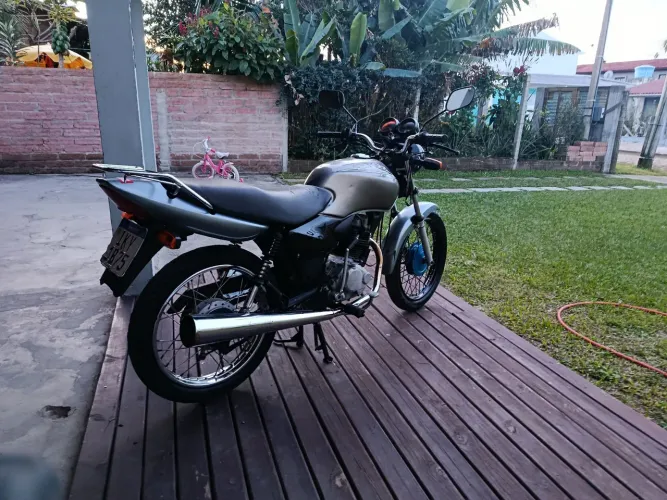 Titan 125