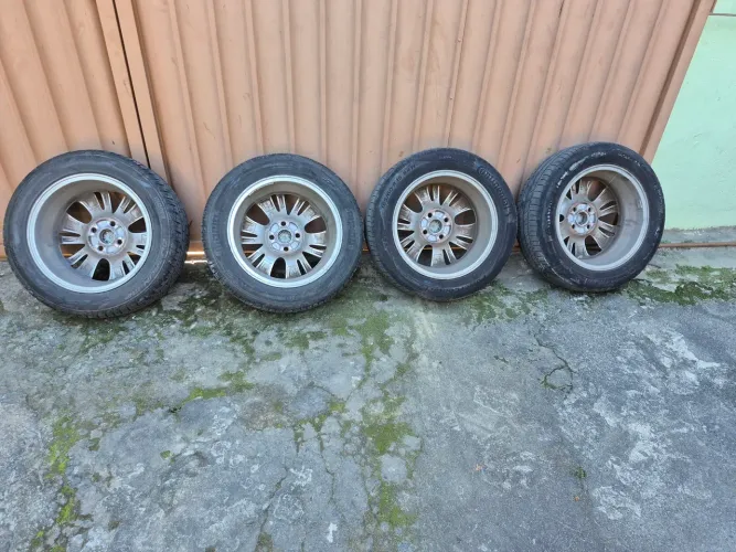 Rodas 15 toyota com pneus