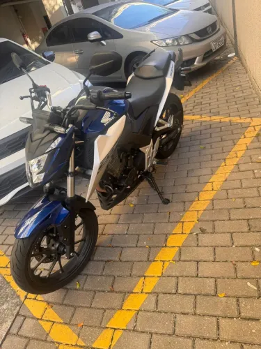 Honda CB300F