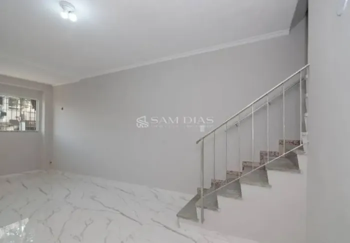 Casa Comercial para Venda Ou Locação em Santana com 125M² e 6 Salas | a 50M do Metrô e Ter