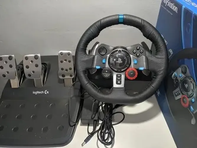Volante e Pedal G29