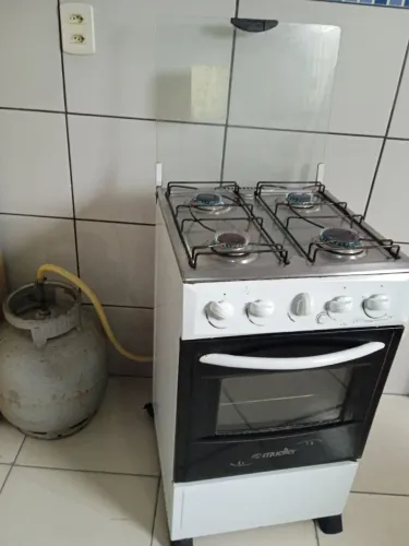 Fogão Muller funcionando perfeitamente as 4 bocas e o forno somente interessado chama