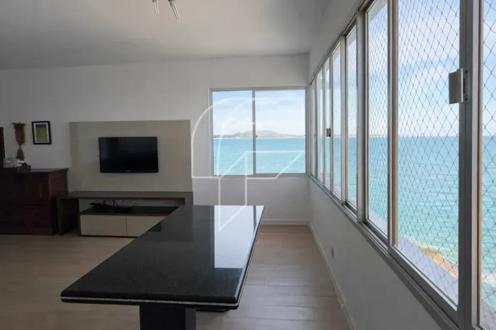 Imóvel para venda possui 126 metros quadrados com 3 quartos em Centro - Guarapari - ES