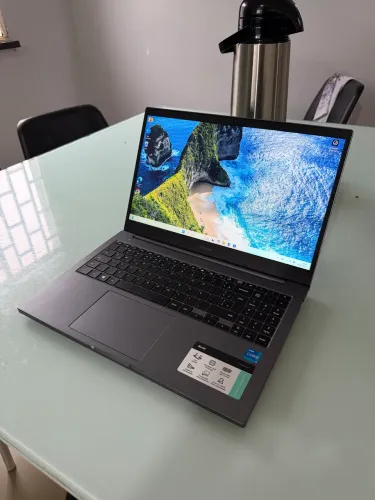 Notebook Seminovo Samsung Intel Core i5 11 Geração 8GB (Motivo de Viagem)