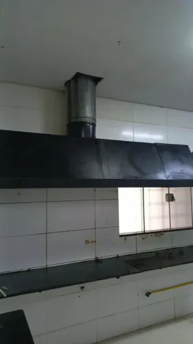 Coifa galvanizada pintada de preto 2,20 x 0,65
