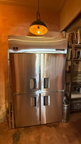Câmara refrigerada inox 4 portas industrial