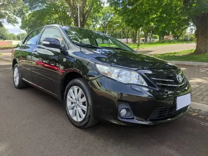 Toyota Corolla Altis 2.0 Flex 16V Aut. 2012