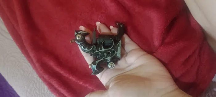 Vendo máquina de tatuagem 
